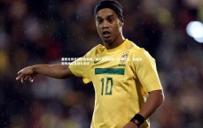 壹号娱乐-重磅交易传闻震动联盟，湖人豪赌五换一追求欧文，詹皇东契奇隔空互动引遐想