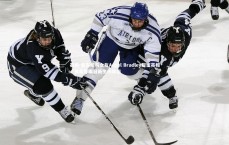 壹号娱乐官网：基扬-安东尼与女友Angel Bradley甜蜜亮相，体育界瞩目新生代情侣